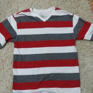 boys xl vneck